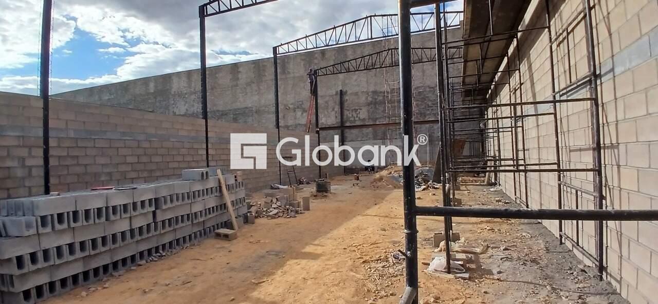 Galpão para aluguel Jardim Olímpico 250m² Montes Claros MG: Espa o interno