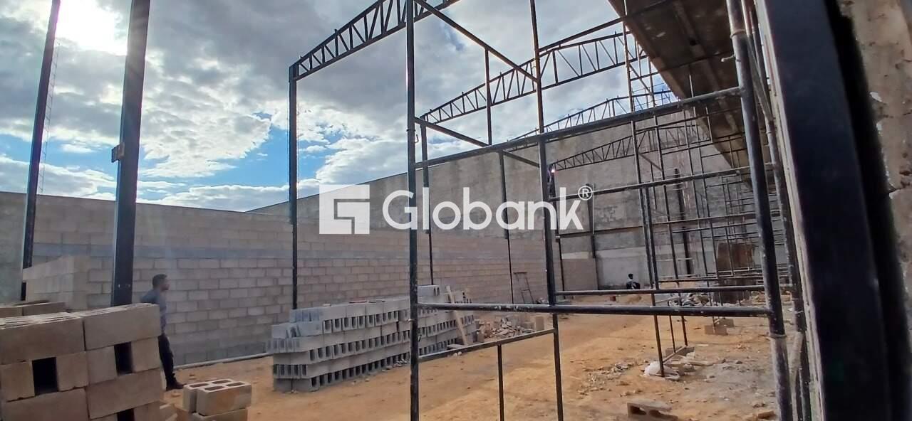 Galpão para aluguel Jardim Olímpico 250m² Montes Claros MG: frente