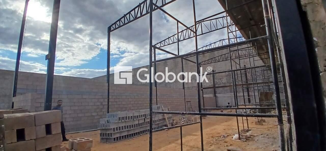 Galpão para aluguel Jardim Olímpico 250m² Montes Claros MG: Frente