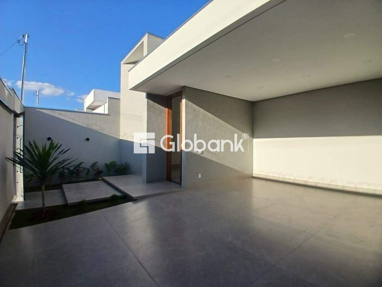 Casa 3 quartos à venda Morada do Sol 200m² Montes Claros MG: Garagem