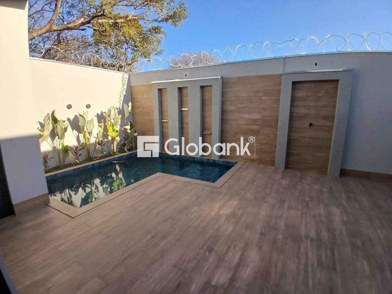 Casa 3 quartos à venda Morada do Sol 200m² Montes Claros MG: rea Piscina