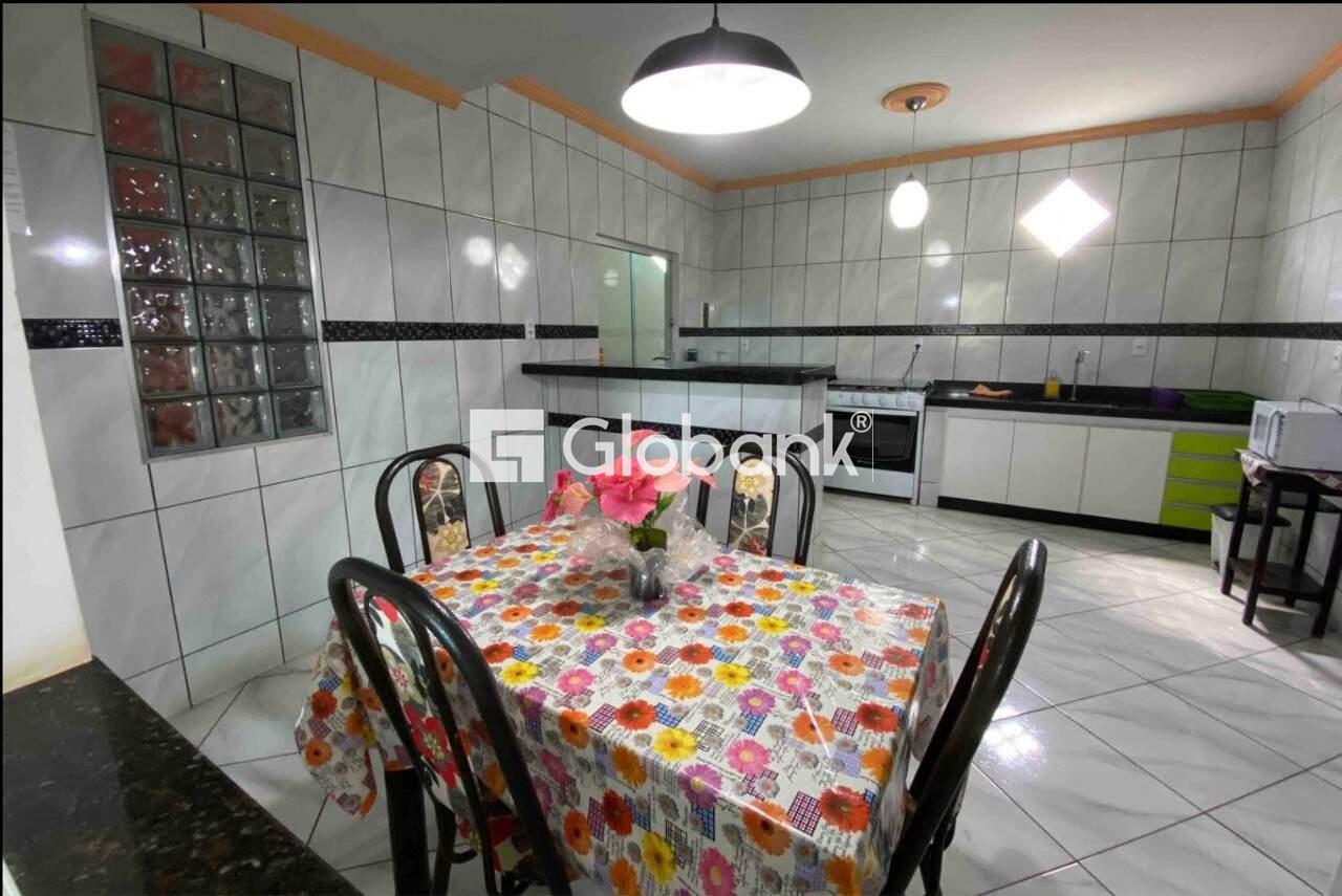 Casa 4 quartos à venda José Correia Machado 180m² Montes Claros MG: 