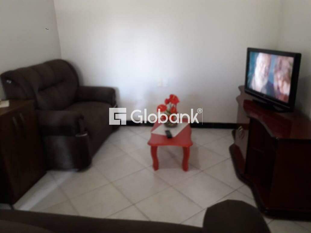 Casa 4 quartos à venda José Correia Machado 180m² Montes Claros MG: 