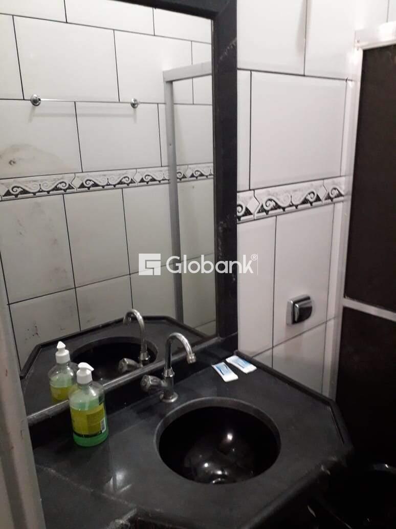 Casa 4 quartos à venda José Correia Machado 180m² Montes Claros MG: 