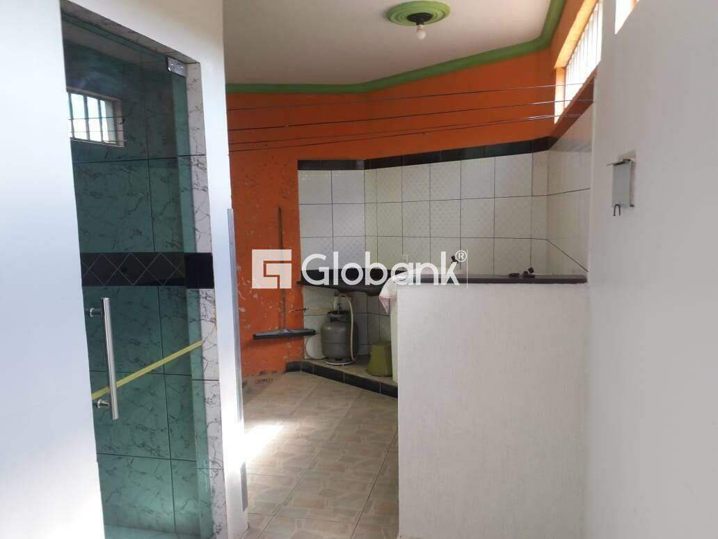 Casa 4 quartos à venda José Correia Machado 180m² Montes Claros MG: 