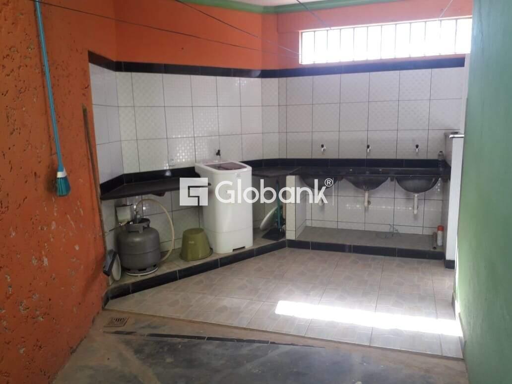 Casa 4 quartos à venda José Correia Machado 180m² Montes Claros MG: 