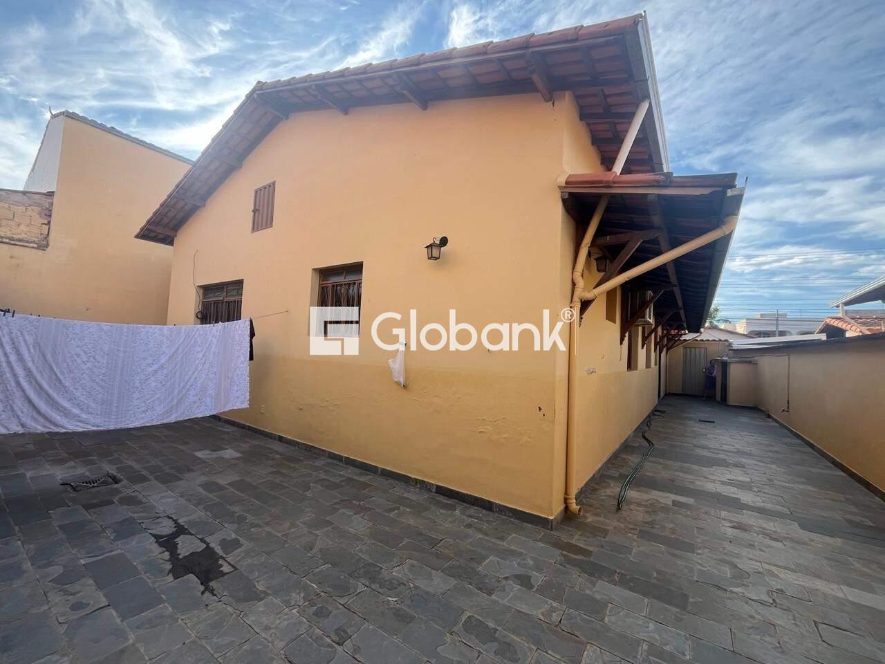 Casa 3 quartos à venda Santa Rita I 160m² Montes Claros MG: 