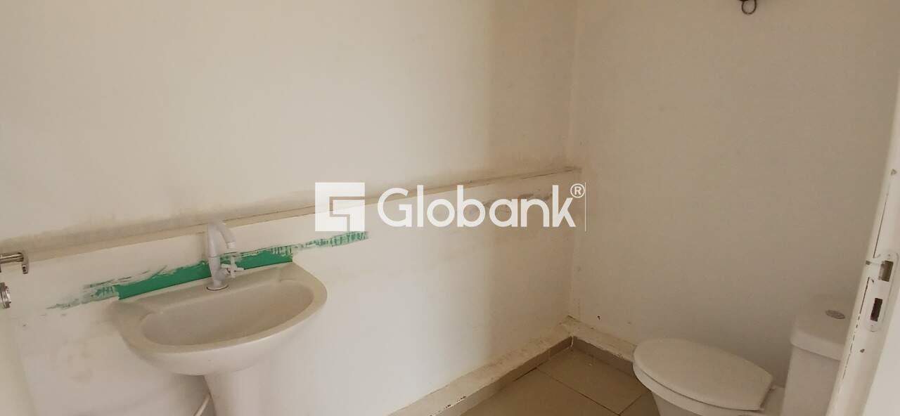 Ponto comercial para aluguel Jardim São Luiz 25m² Montes Claros MG: Banheiro