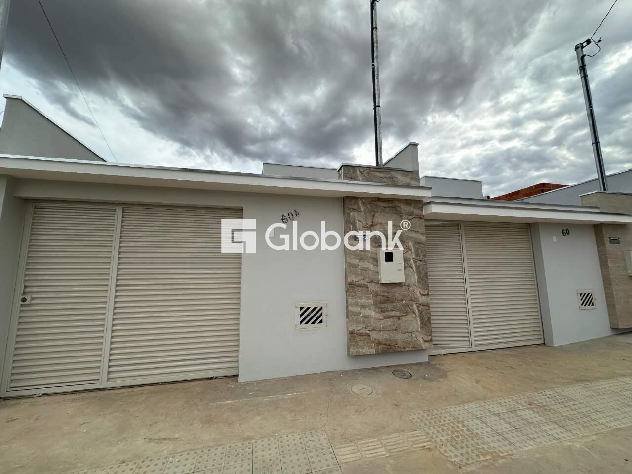 Casa 2 quartos à venda Jardim Olímpico 45m² Montes Claros MG: Fachada.