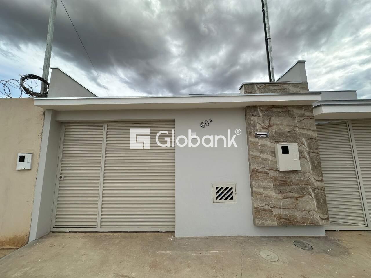 Casa 2 quartos à venda Jardim Olímpico 45m² Montes Claros MG: Fachada