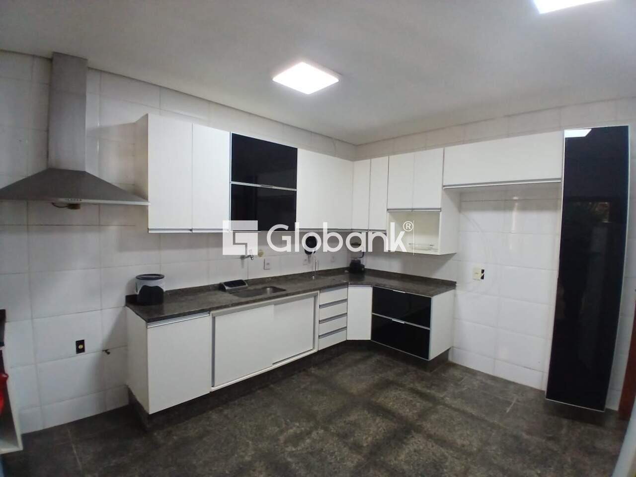 Casa 4 quartos à venda Ibituruna 650m² Montes Claros MG: WhatsApp Image 2025-08-01 at 13.06