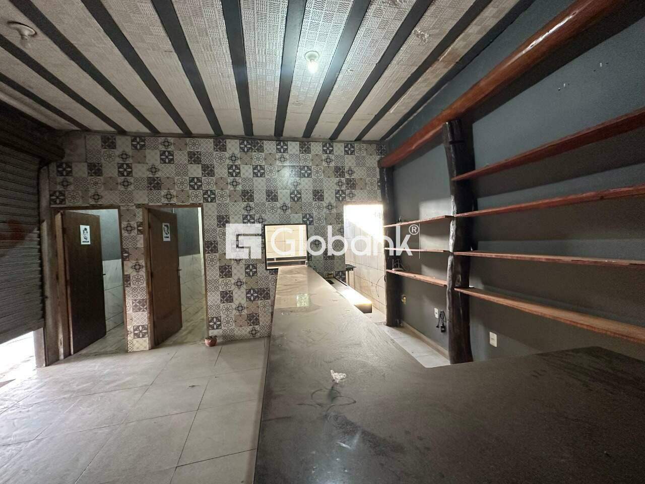 Ponto comercial para aluguel Santo Inácio 80m² Montes Claros MG: 