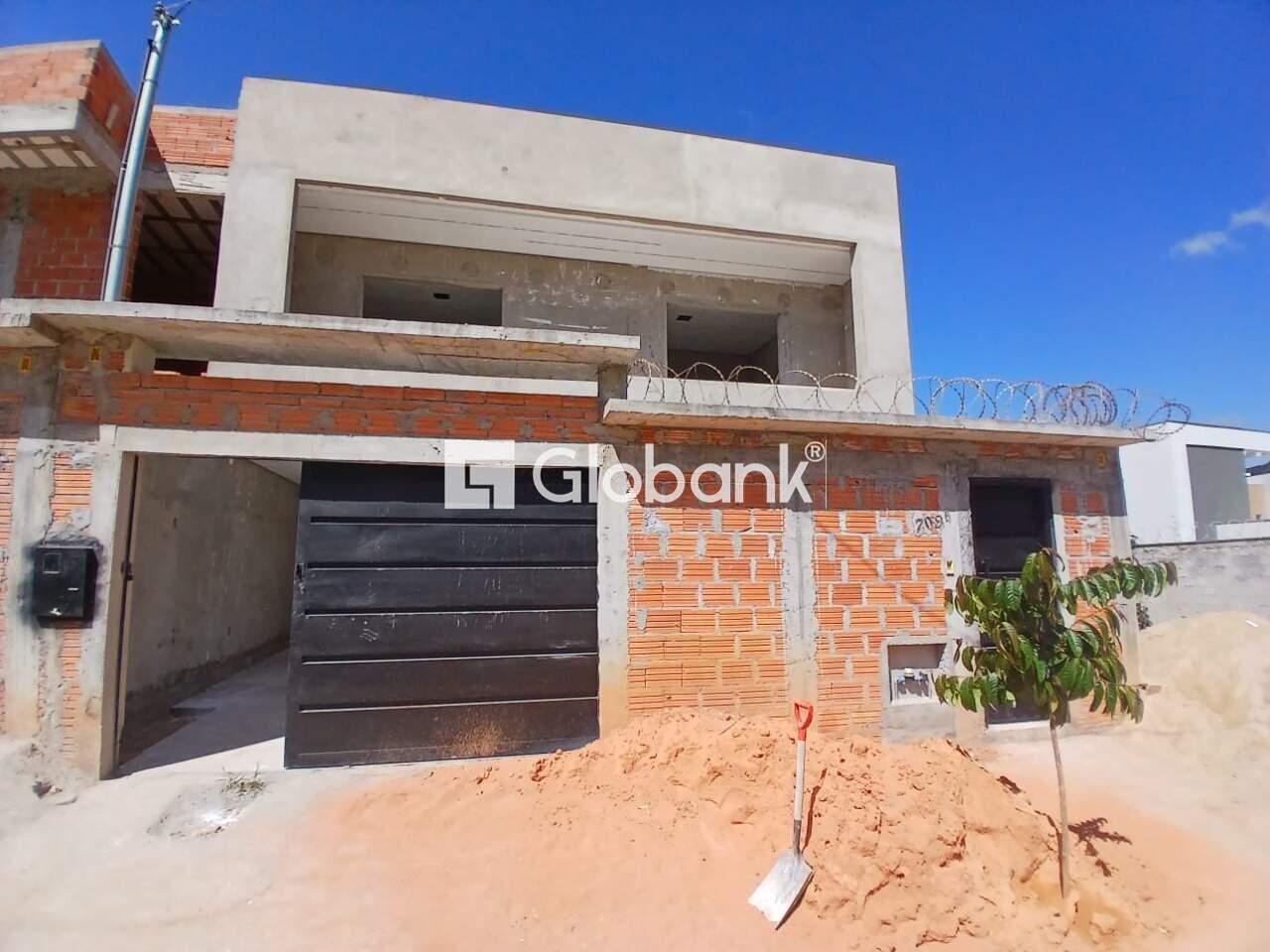 Casa 3 quartos à venda Ibituruna 200m² Montes Claros MG: 