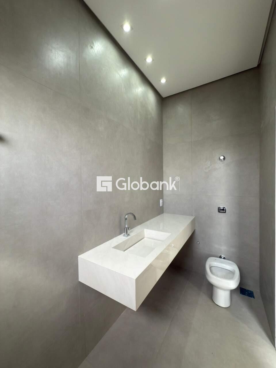 Casa 3 quartos à venda Ibituruna 190,34m² Montes Claros MG: 