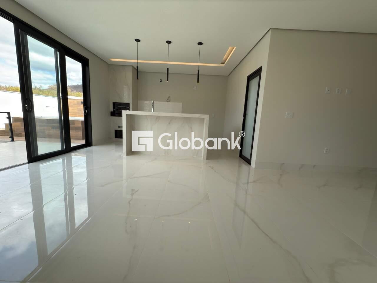 Casa 3 quartos à venda Ibituruna 190,34m² Montes Claros MG: 