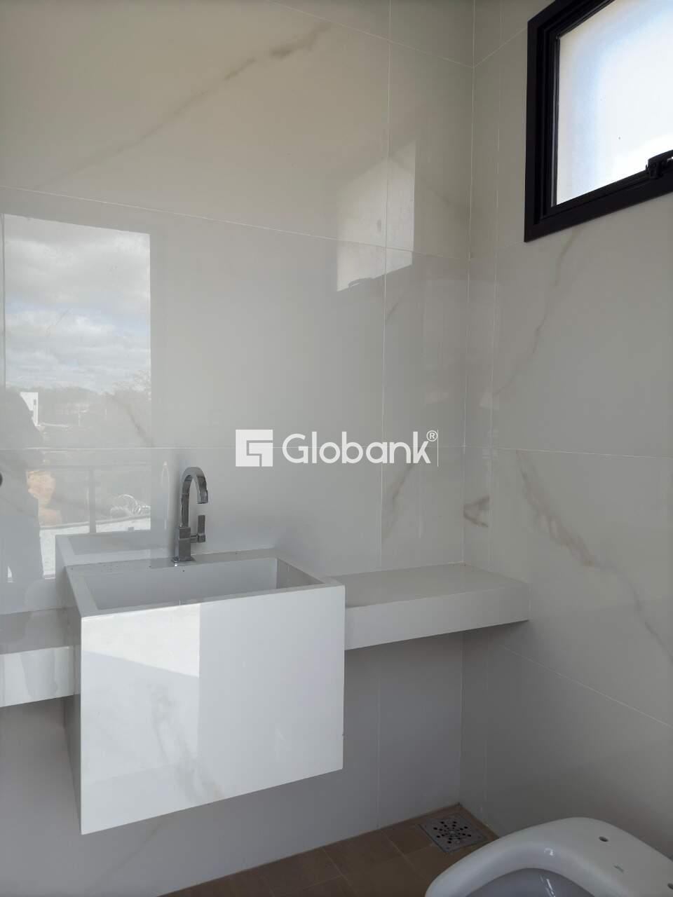 Casa 3 quartos à venda Ibituruna 190,34m² Montes Claros MG: 