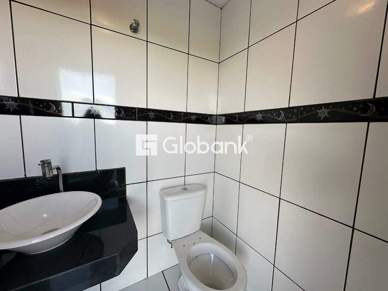 Casa 3 quartos para aluguel Interlagos 200m² Montes Claros MG: Lavabo