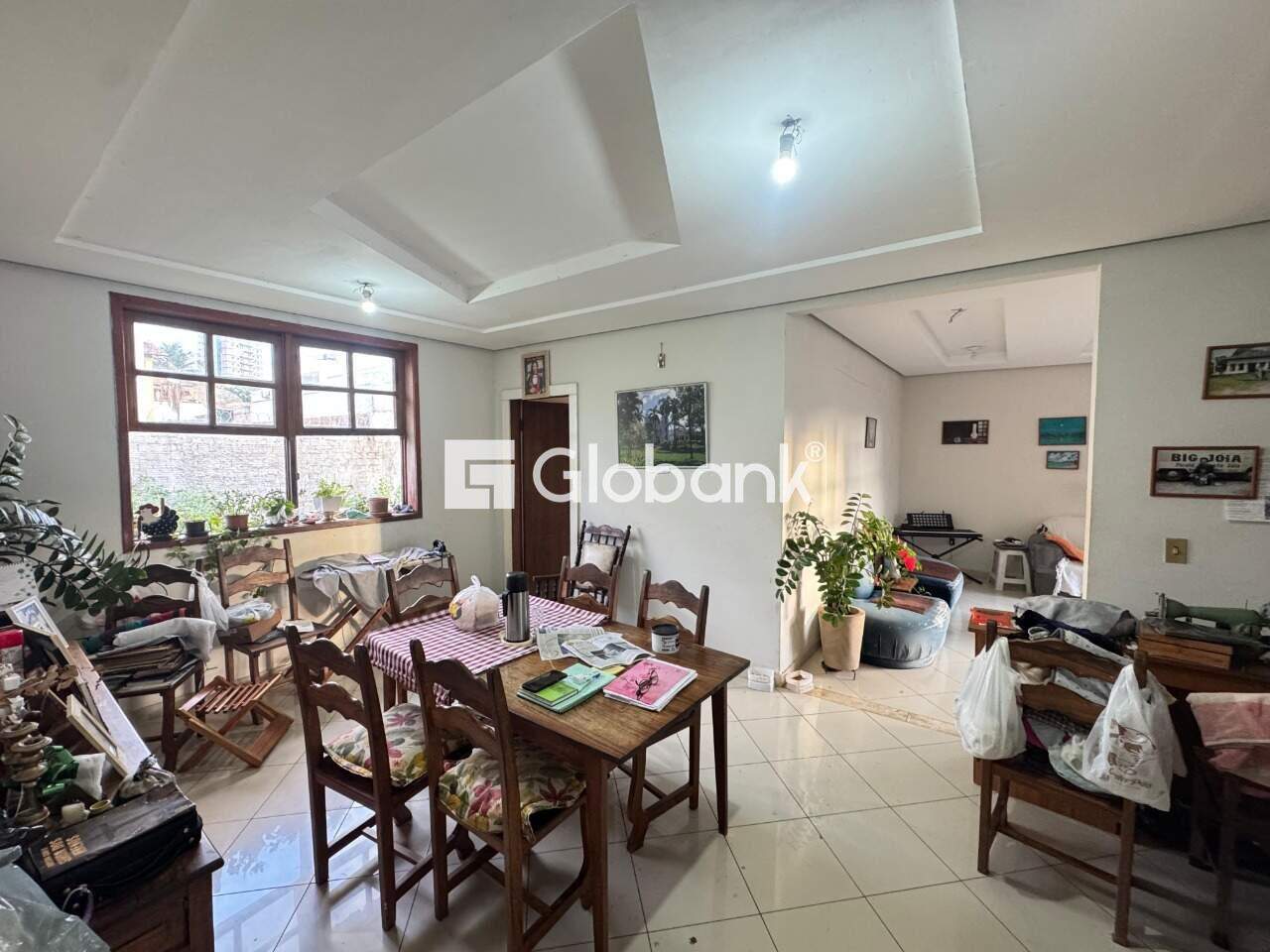 Casa 4 quartos à venda Jardim São Luiz 227m² Montes Claros MG: 