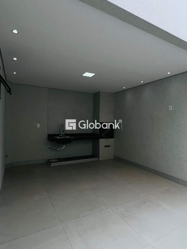 Casa 3 quartos à venda Jardim Palmeiras 130m² Montes Claros MG: 