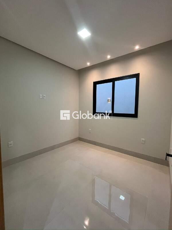 Casa 3 quartos à venda Jardim Palmeiras 130m² Montes Claros MG: 