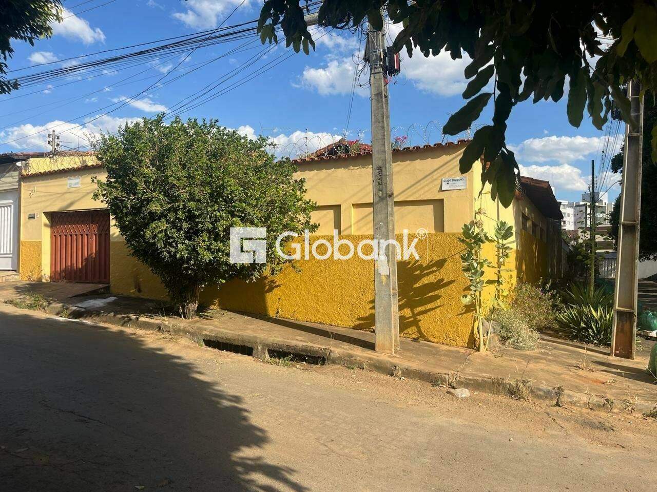 Terreno à venda Funcionários 0m² Montes Claros MG: 