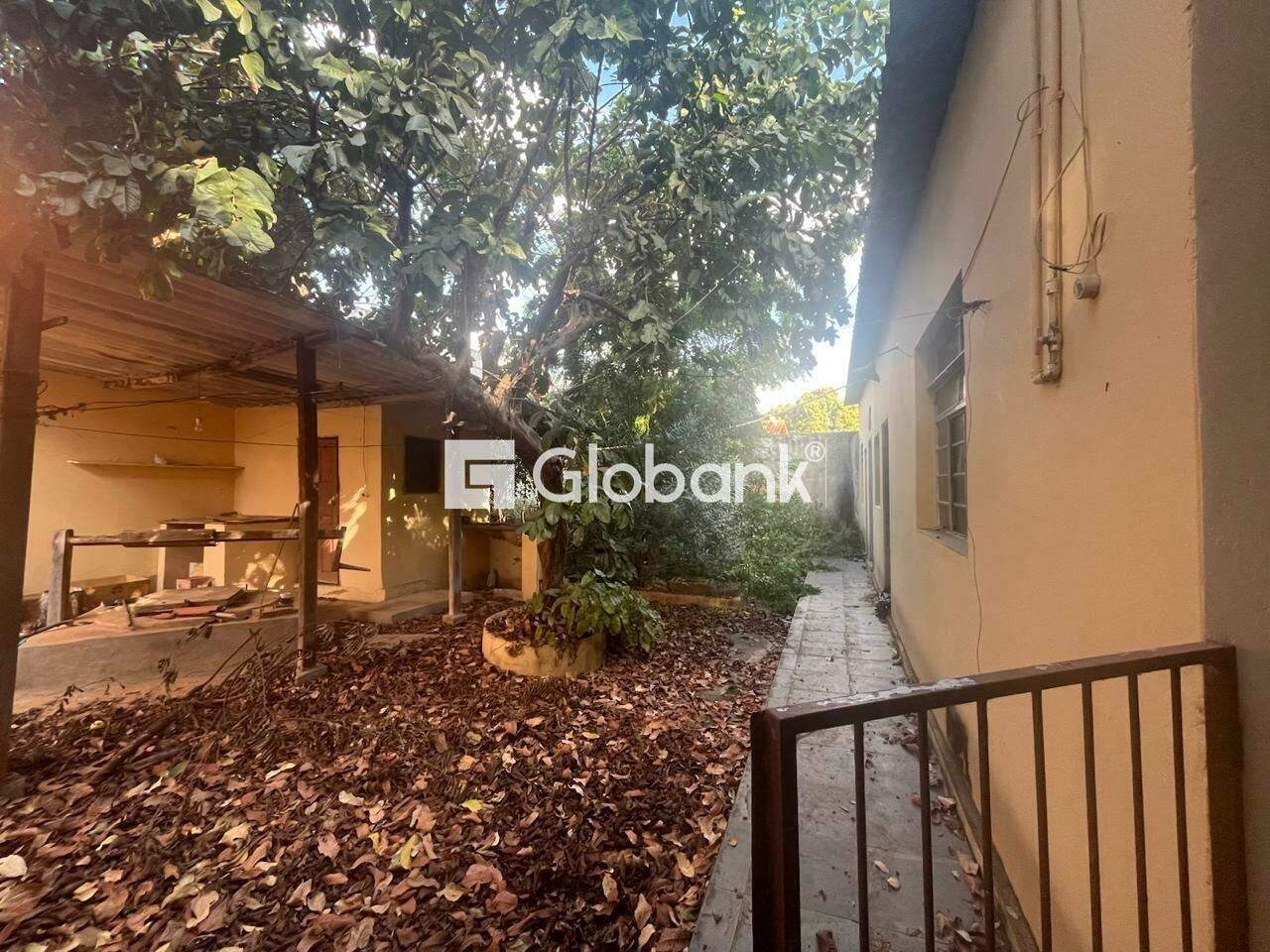 Terreno à venda Funcionários 0m² Montes Claros MG: 