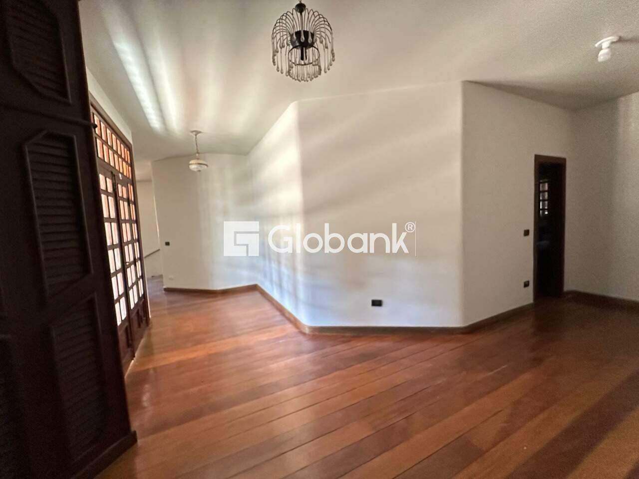 Casa 5 quartos para aluguel Jardim São Luiz 720m² Montes Claros MG: Hall