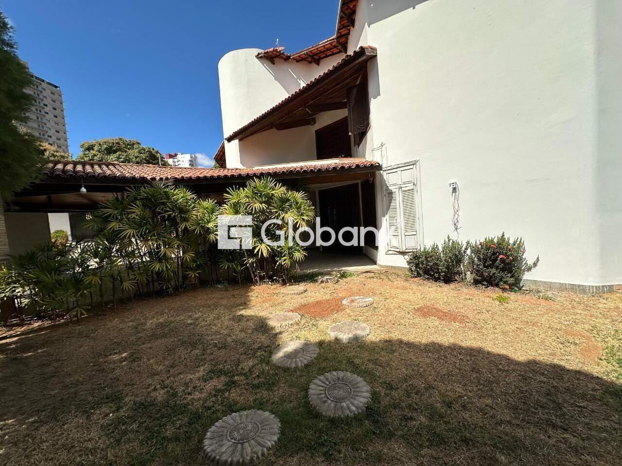 Casa 5 quartos para aluguel Jardim São Luiz 720m² Montes Claros MG: Quintal