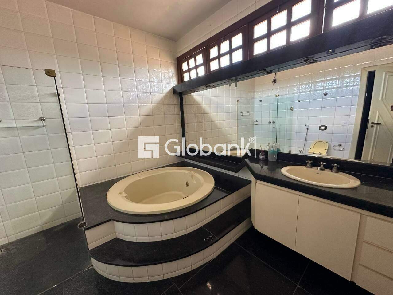 Casa 5 quartos para aluguel Jardim São Luiz 720m² Montes Claros MG: Suite