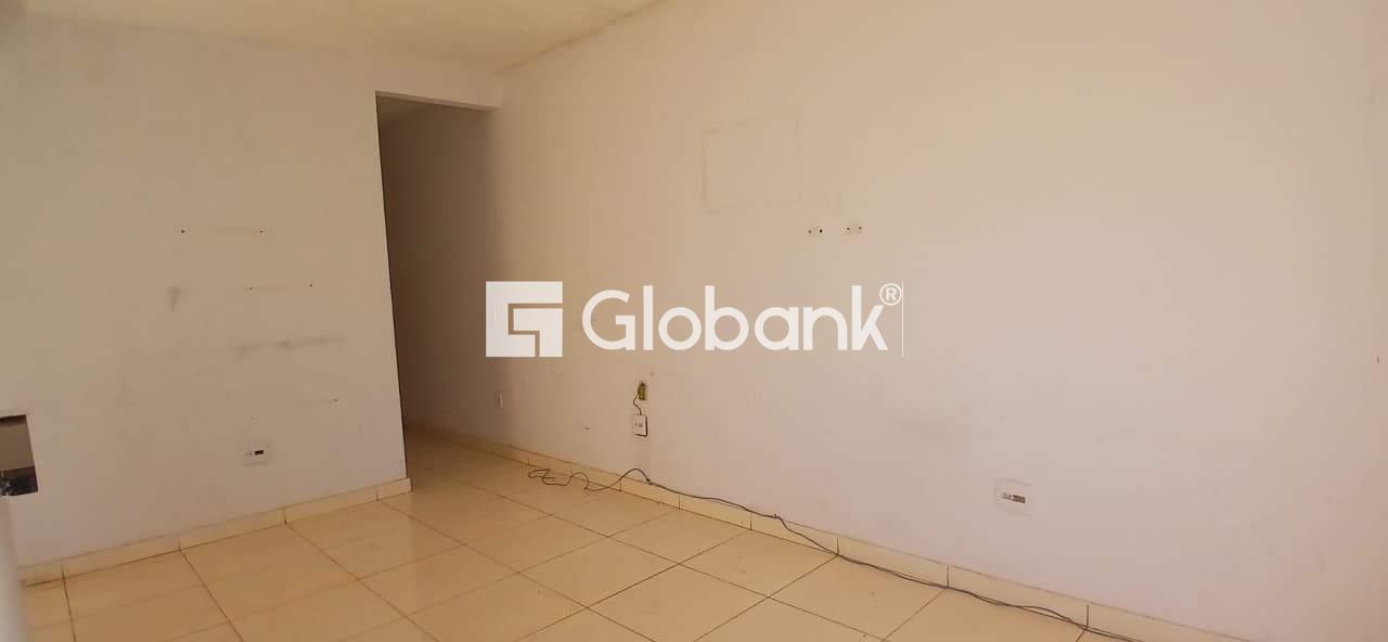 Casa 2 quartos para aluguel Nova Suiça 80m² Montes Claros MG: Sala..