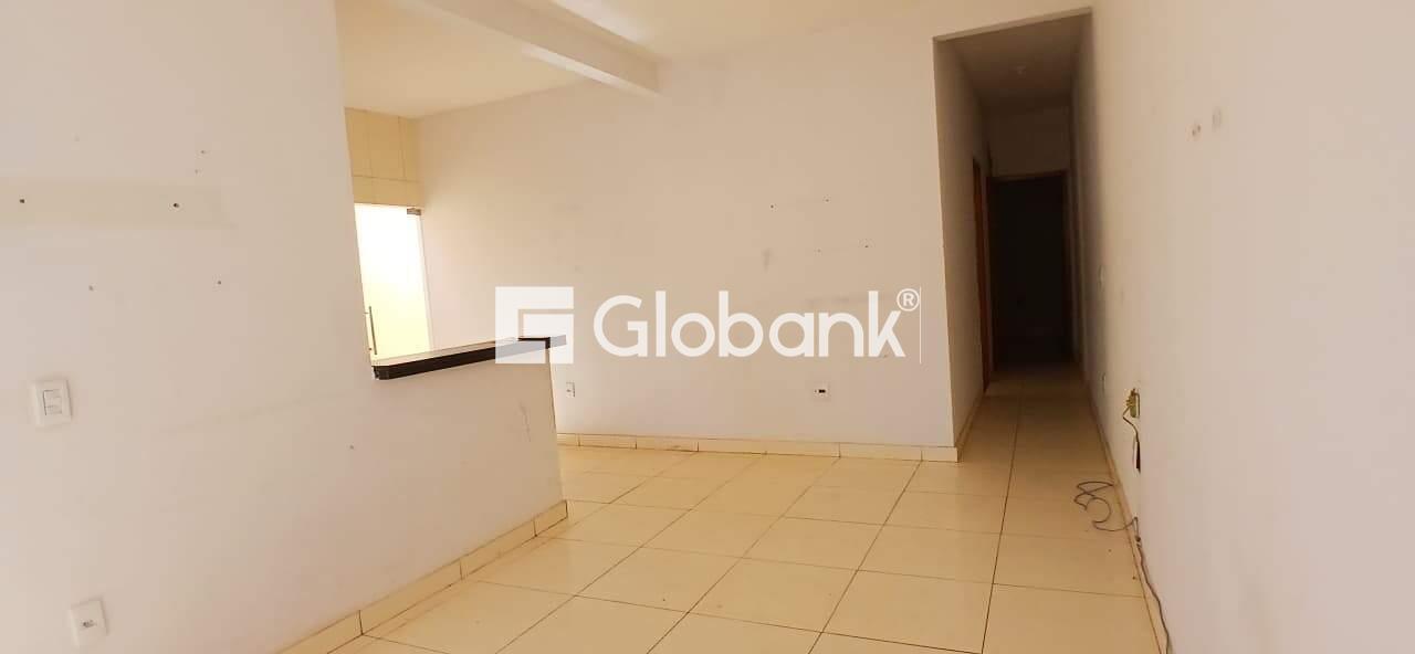 Casa 2 quartos para aluguel Nova Suiça 80m² Montes Claros MG: Sala.