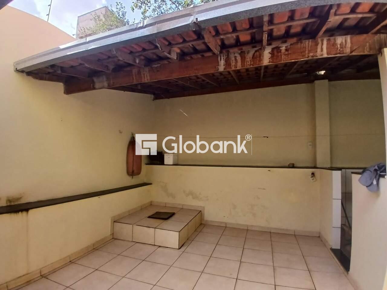 Casa 3 quartos à venda Vila Regina 200m² Montes Claros MG: 