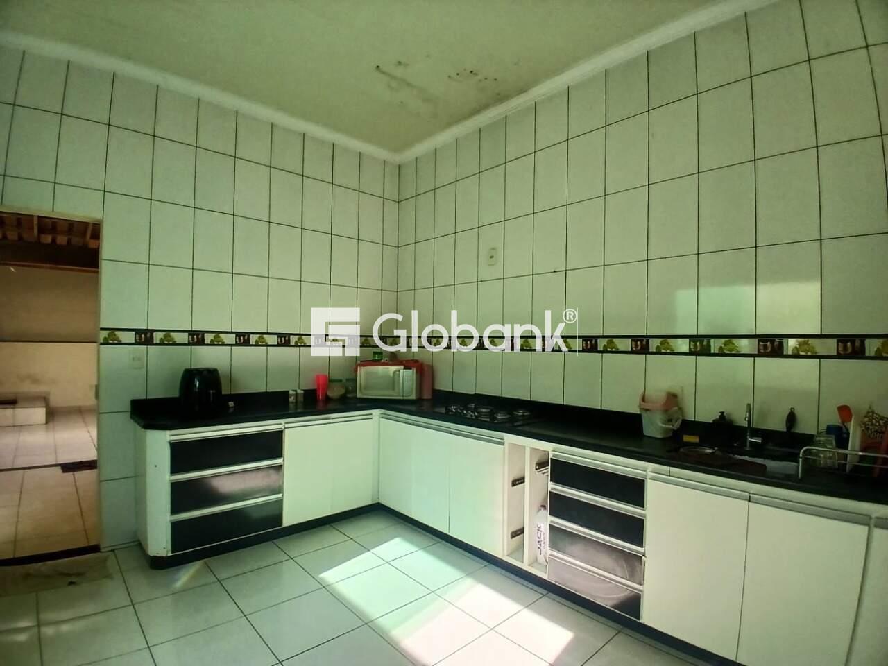 Casa 3 quartos à venda Vila Regina 200m² Montes Claros MG: 