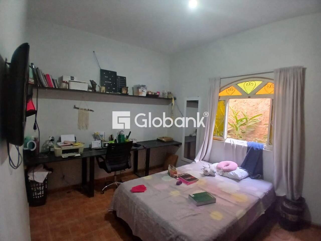 Casa 8 quartos à venda Cidade Nova 140,56m² Montes Claros MG: 