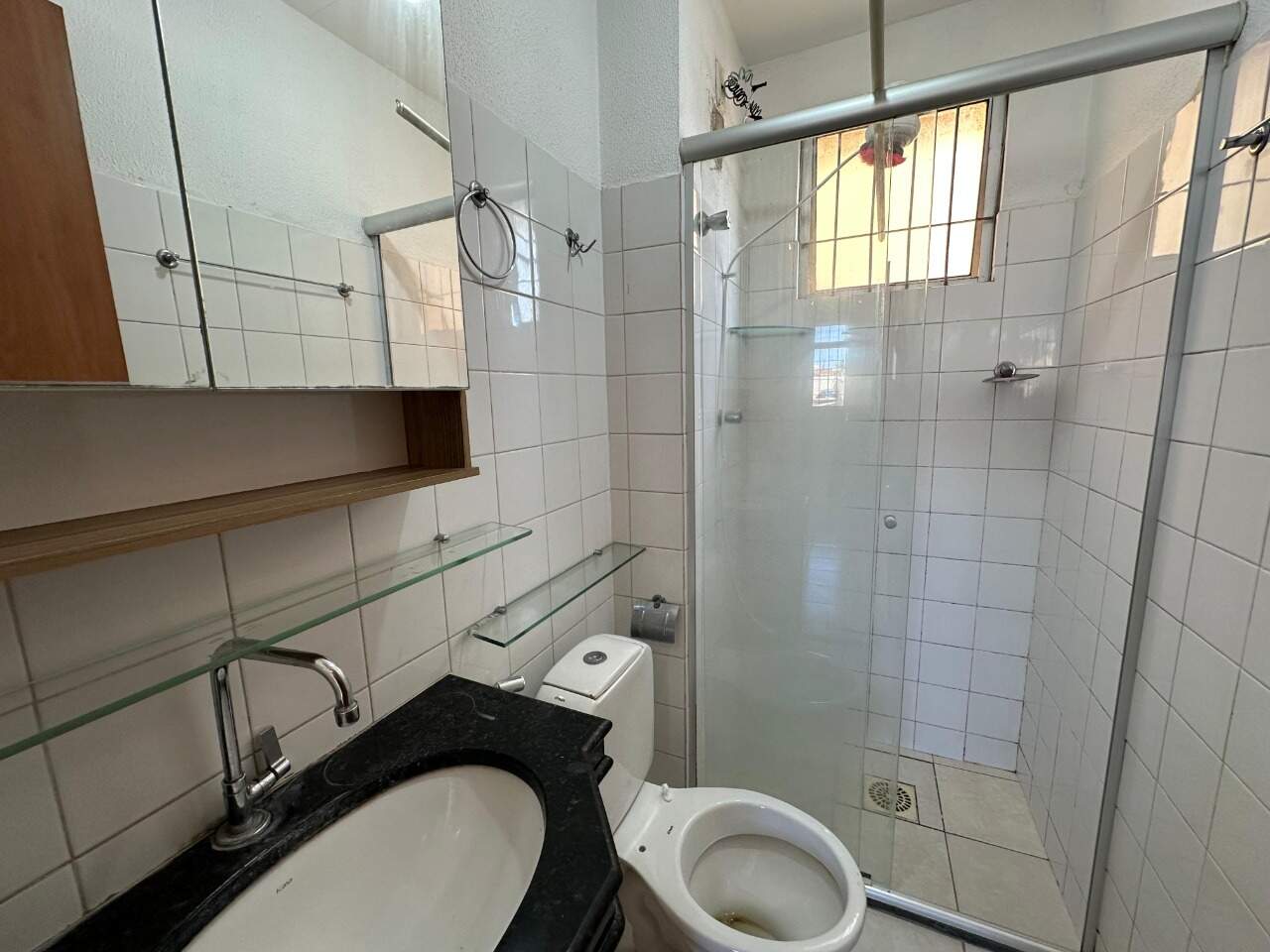 Apartamento 3 quartos para aluguel Ibituruna 60m² Montes Claros MG: Banheiro social