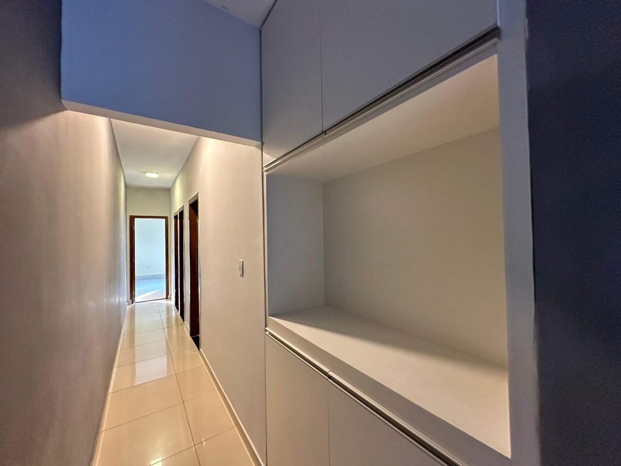 Casa 3 quartos para aluguel Interlagos 110m² Montes Claros MG: Roupeiro