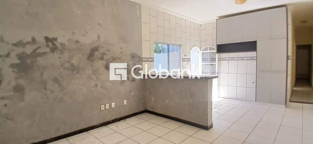 Casa 3 quartos à venda Nossa Senhora de Fátima 90m² Montes Claros MG: Sala e cozinha