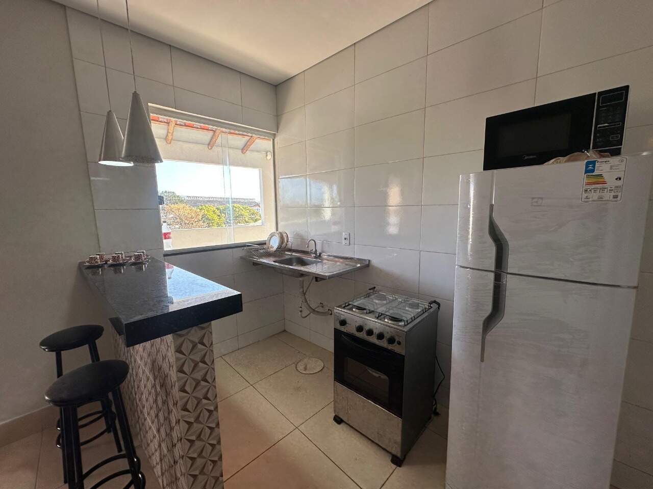 Kitnet 1 quarto para aluguel Roxo Verde 40m² Montes Claros MG: Cozinha