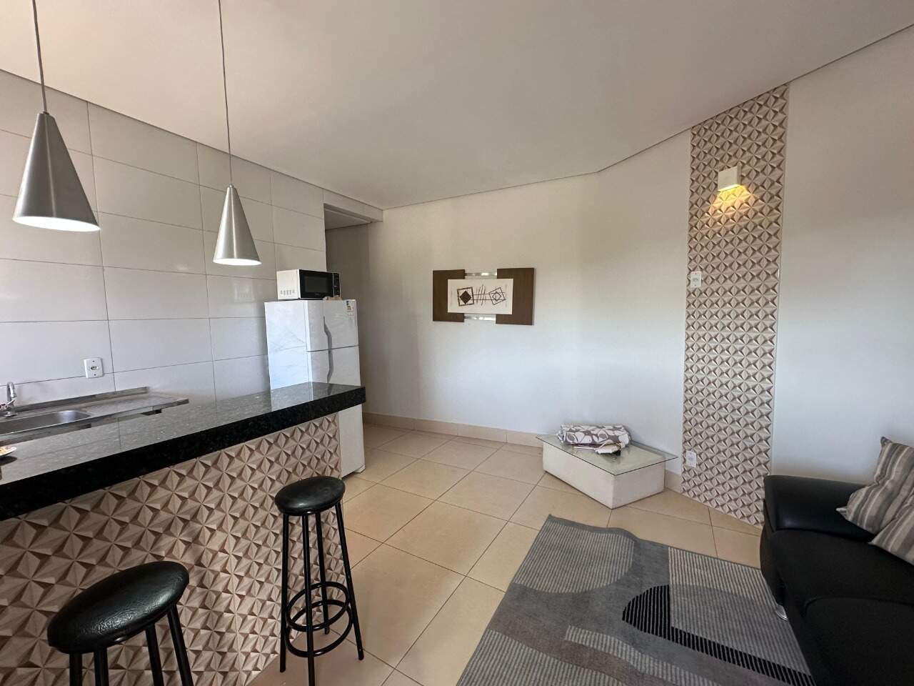 Kitnet 1 quarto para aluguel Roxo Verde 40m² Montes Claros MG: Sala