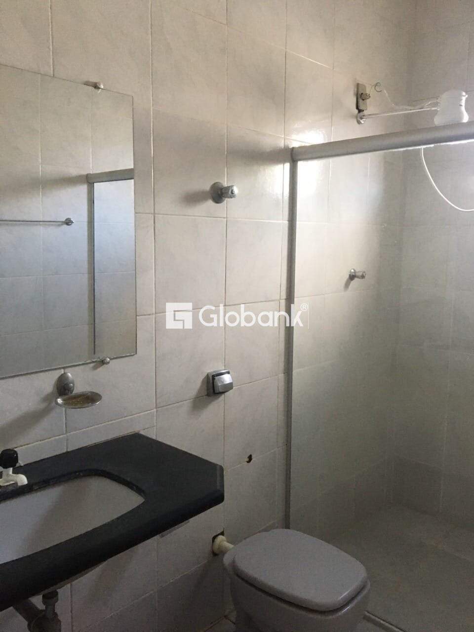 Casa 3 quartos à venda Vila Oliveira 120m² Montes Claros MG: