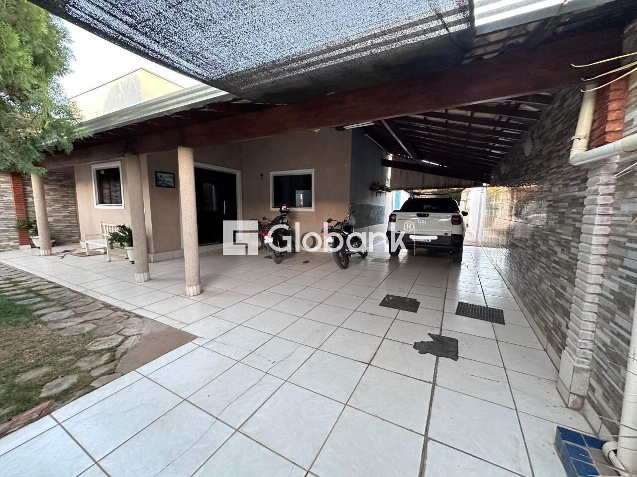 Casa 3 quartos à venda Canelas II 130m² Montes Claros MG: 