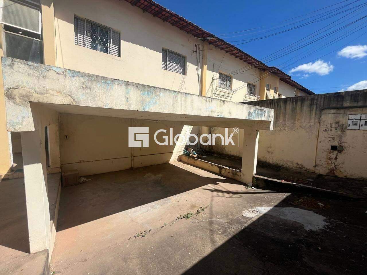 Apartamento 3 quartos à venda São José 96m² Montes Claros MG: vaga de garagem coberta