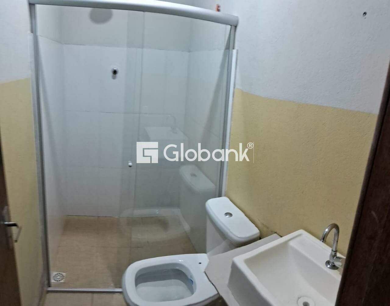 Casa 5 quartos para aluguel Centro 98m² Montes Claros MG: Banheiro social