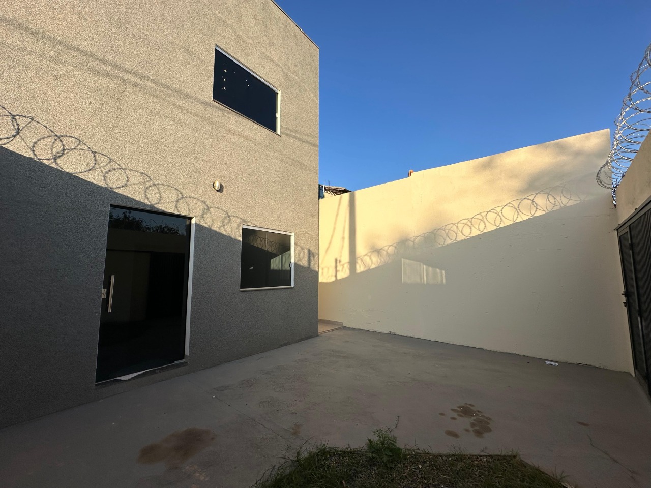 Casa 2 quartos para aluguel Alto Floresta 62m² Montes Claros MG: Garagem1