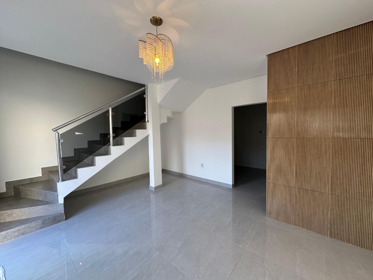 Casa 2 quartos para aluguel Alto Floresta 62m² Montes Claros MG: Sala.