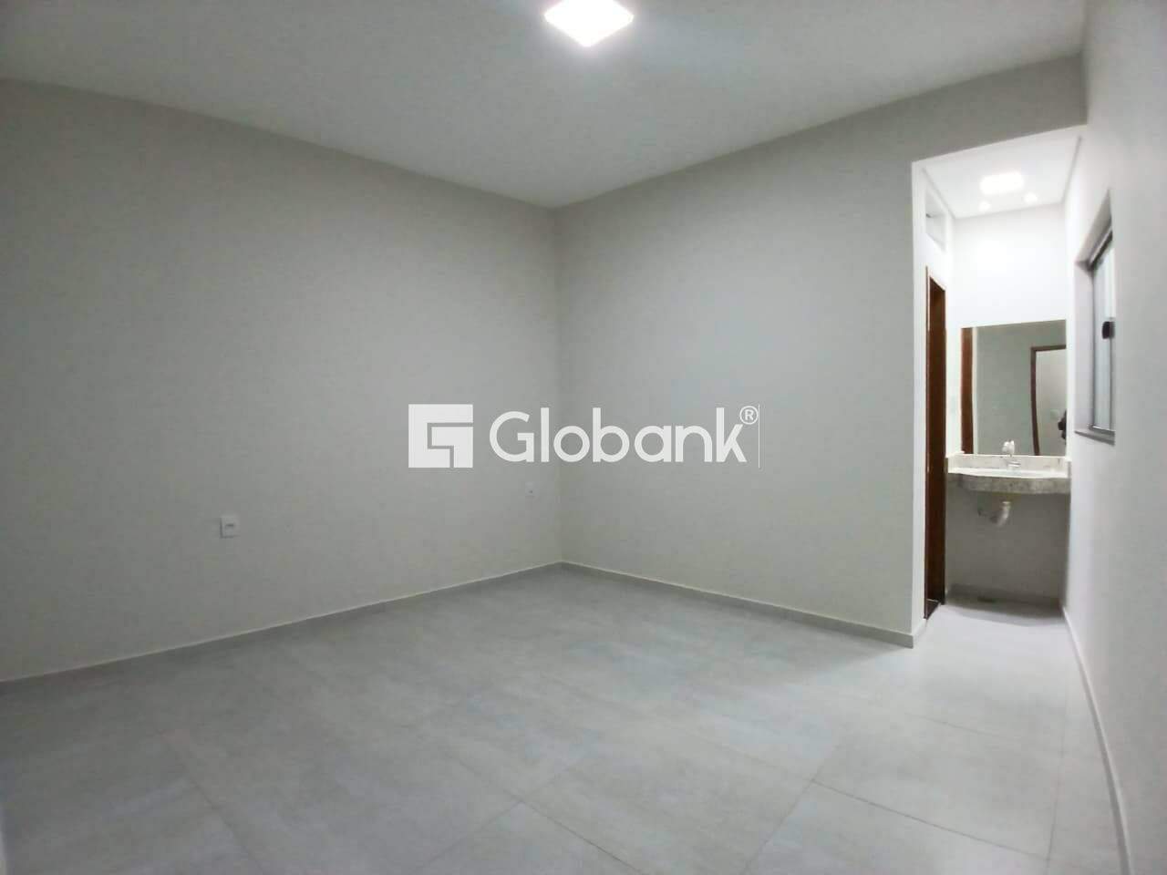 Apartamento 3 quartos à venda Vila Guilhermina 80m² Montes Claros MG: Quarto suite