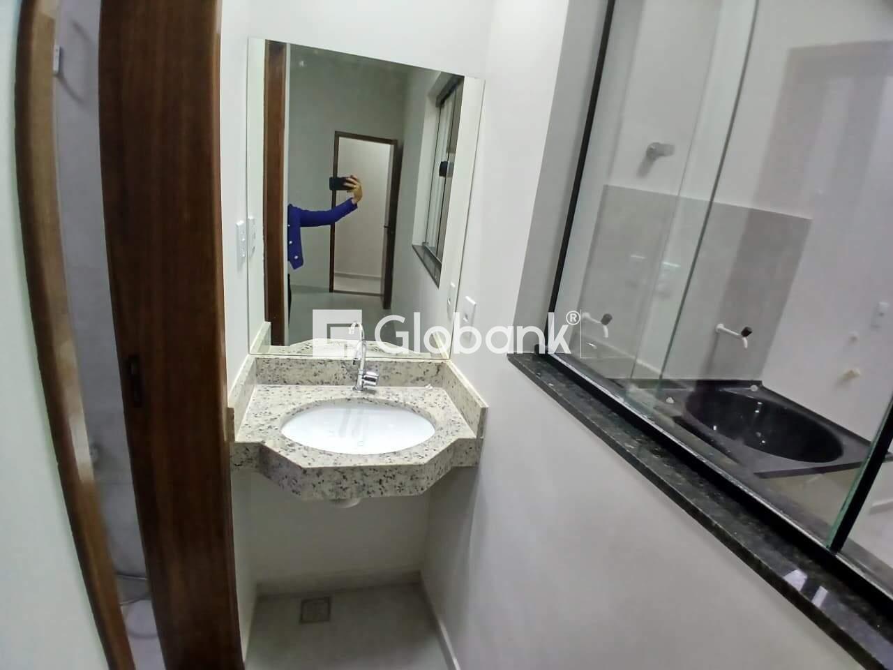 Apartamento 4 quartos à venda Vila Guilhermina 103m² Montes Claros MG: Lavabo