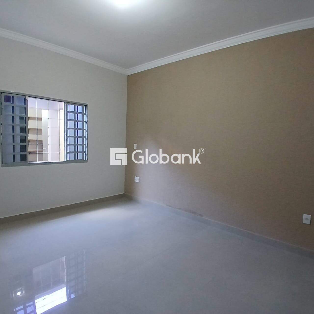 Casa 3 quartos à venda Lourdes 0m² Montes Claros MG: