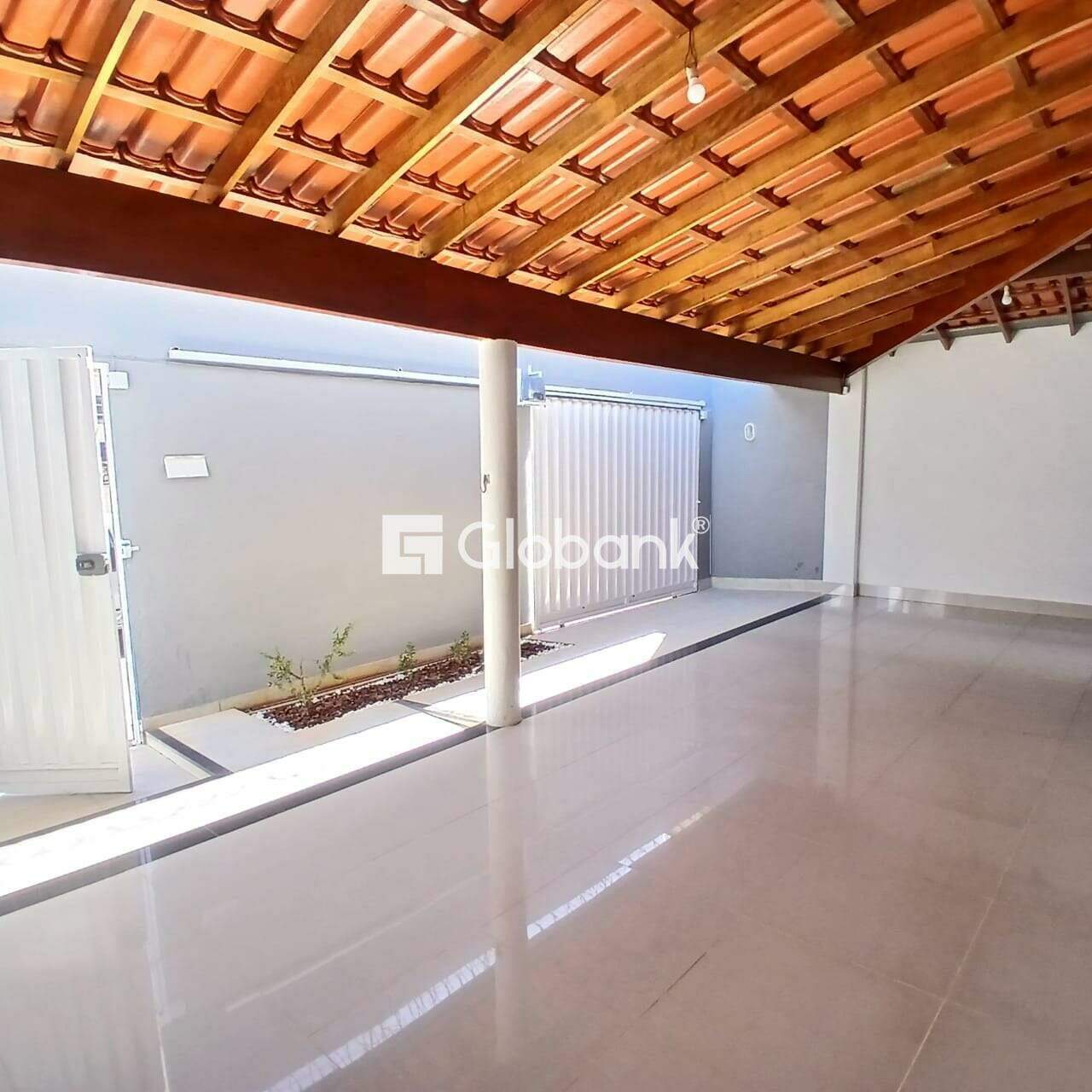 Casa 3 quartos à venda Lourdes 0m² Montes Claros MG: 