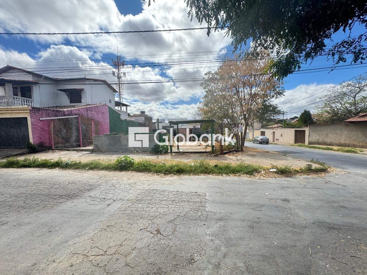 Terreno à venda Edgar Pereira 0m² Montes Claros MG: 